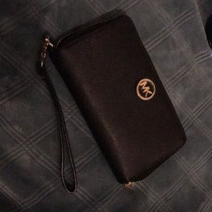 Michael Kors wristlet